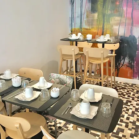 Ibis Styles Gare Saint Lazare Hotel Paříž