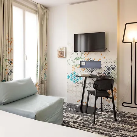 Ibis Styles Gare Saint Lazare Отель Париж