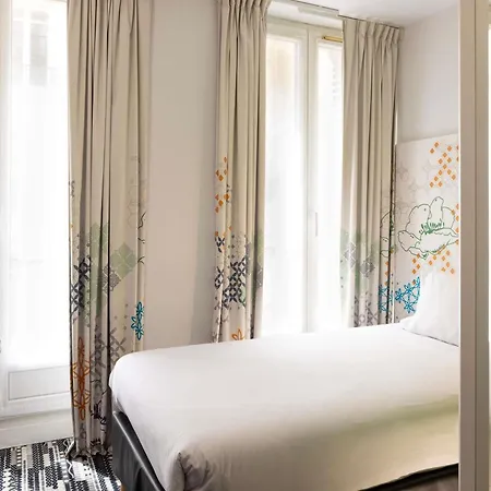 Отель Ibis Styles Gare Saint Lazare Париж