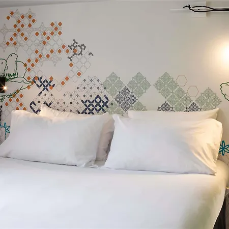 Ibis Styles Gare Saint Lazare Hotel 3*