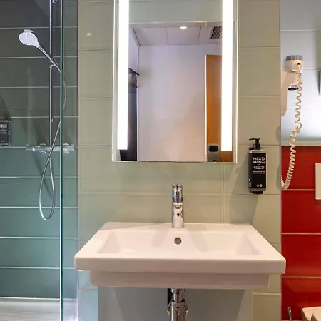 Ibis Styles Gare Saint Lazare 3*