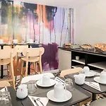 Ibis Styles Gare Saint Lazare Hotel 3*