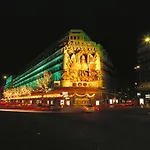 Ibis Styles Gare Saint Lazare Hotel Paryż