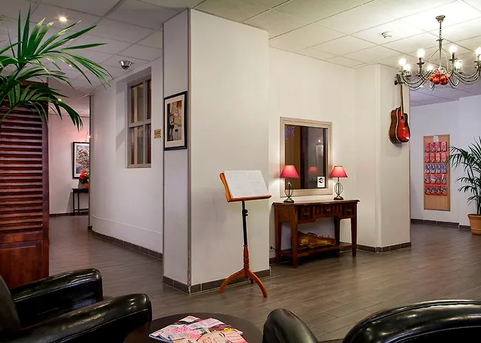 Ibis Styles Gare Saint Lazare Hotel Paryż